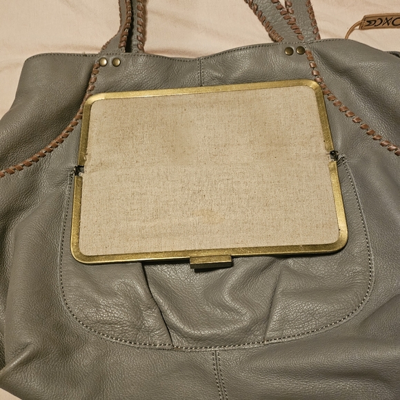 Leather tote bag - Picture 3 of 6